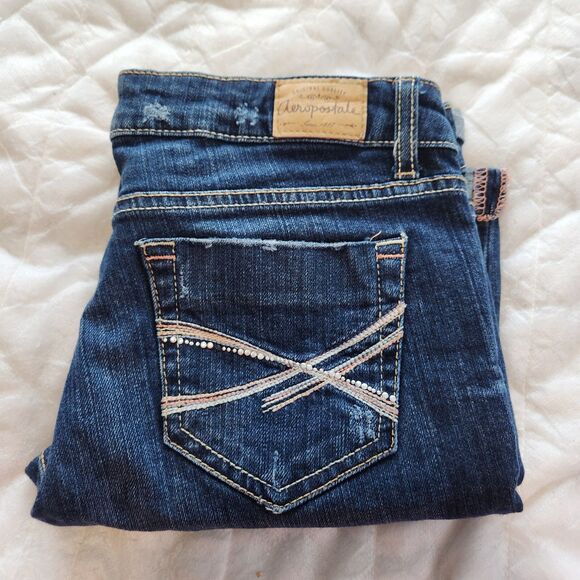 Aeropostale Junior Blue Denim Size 1/2 Distressed Shorts 16.7013 - Picture 1 of 8